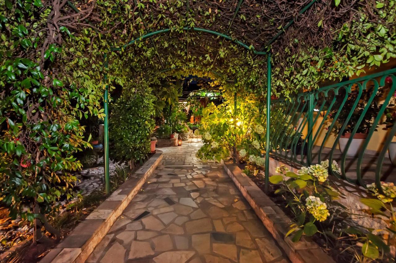 Apartments And Rooms Villa Dea Adults Only Rovinj Luaran gambar