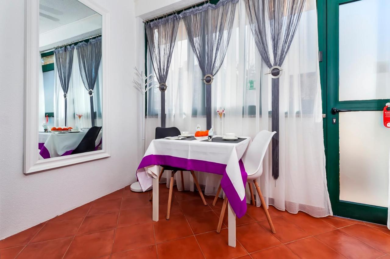 Apartments And Rooms Villa Dea Adults Only Rovinj Luaran gambar