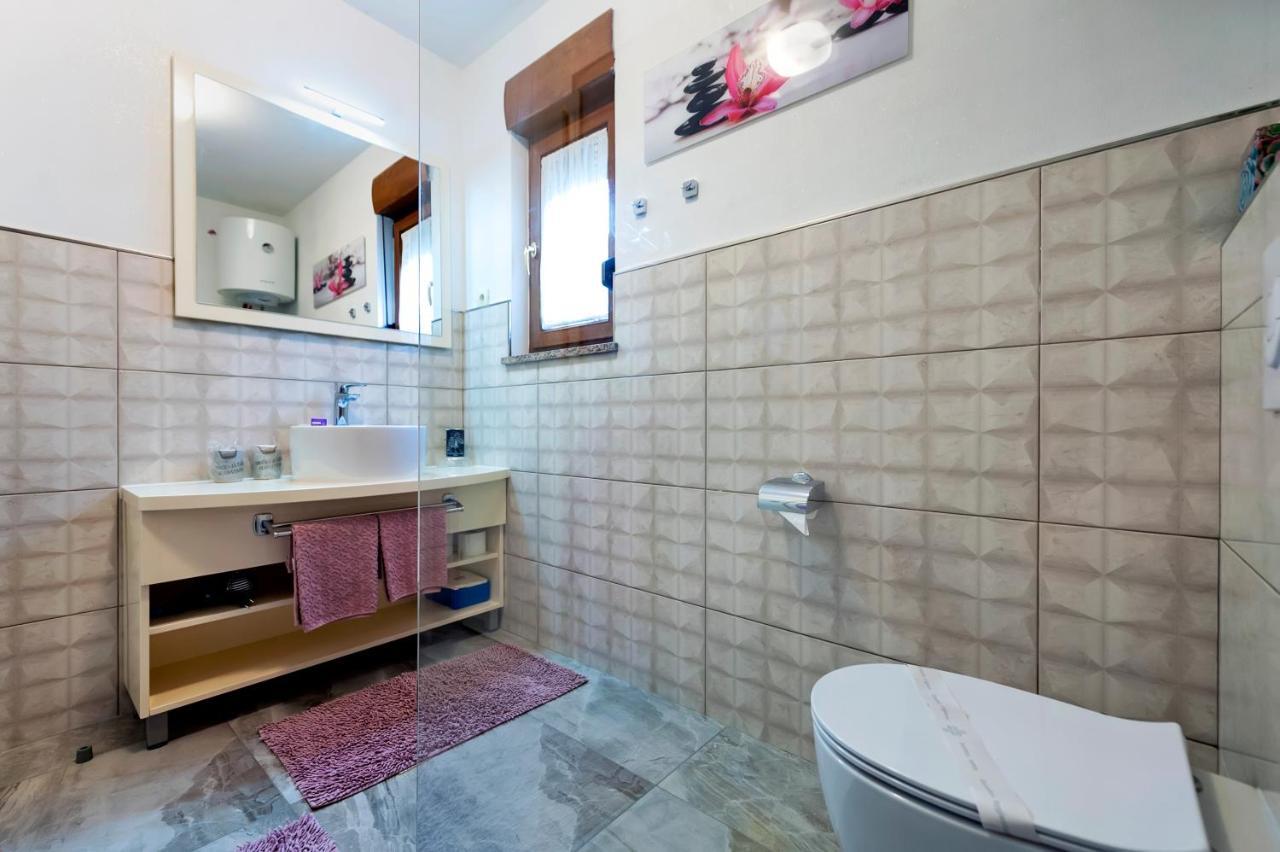 Apartments And Rooms Villa Dea Adults Only Rovinj Luaran gambar