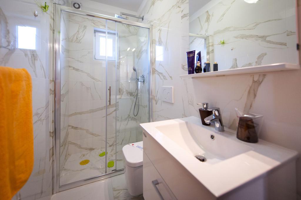 Apartments And Rooms Villa Dea Adults Only Rovinj Luaran gambar